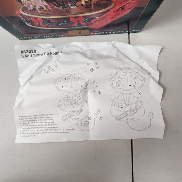 Maisto "Good Times Go Round" musical Christmas carousel. - Picture 5 of 6